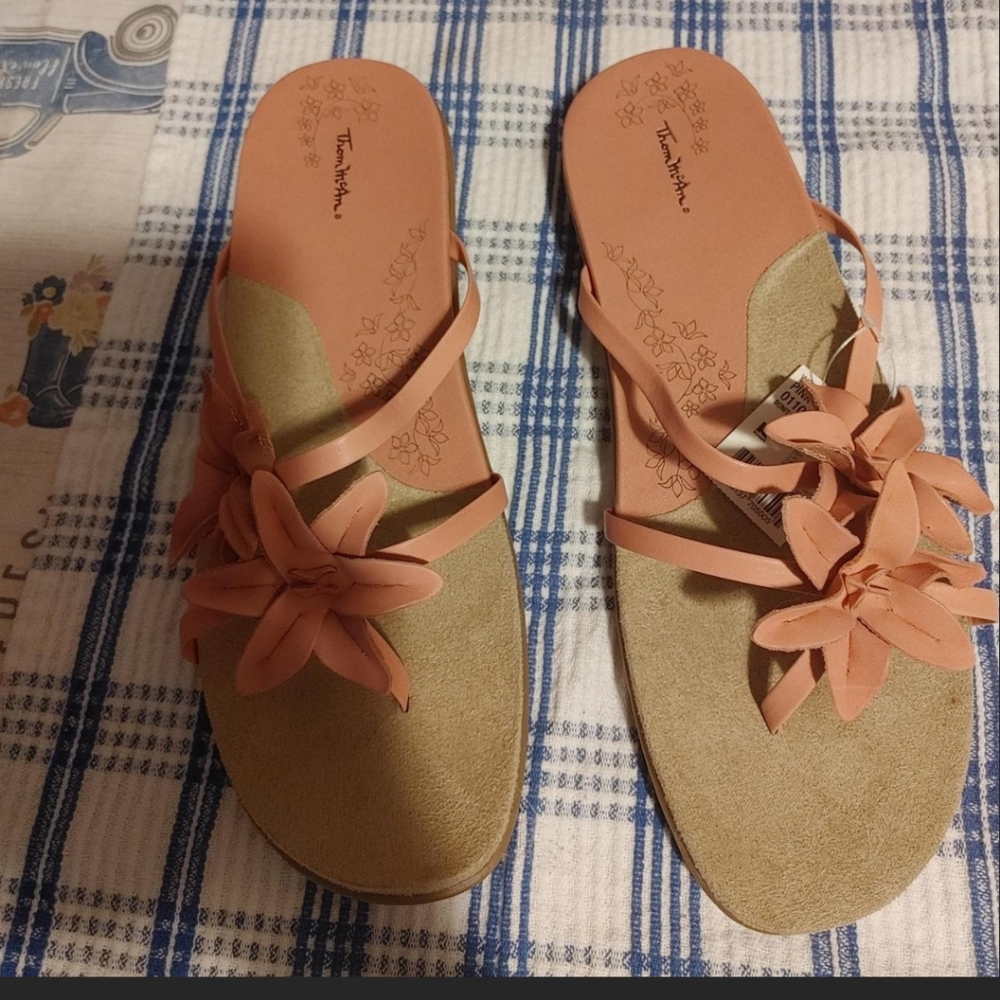 Womens sandals